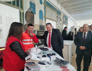 El presidente de la Diputación visita la zona de muestras 