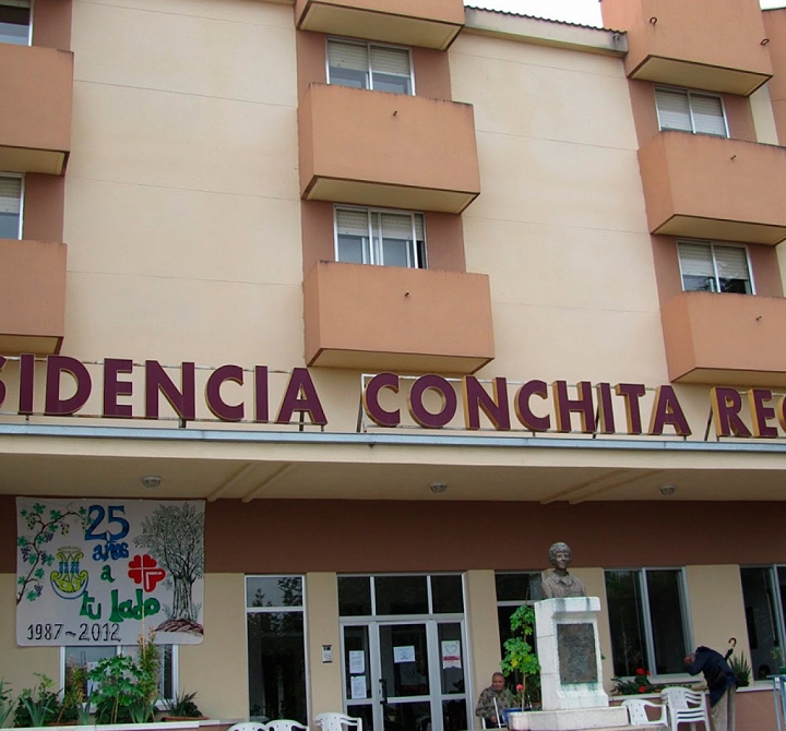 RESIDENCIA CONCHITA REGOJO