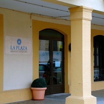 RESIDENCIA DE MAYORES LA PLAZA